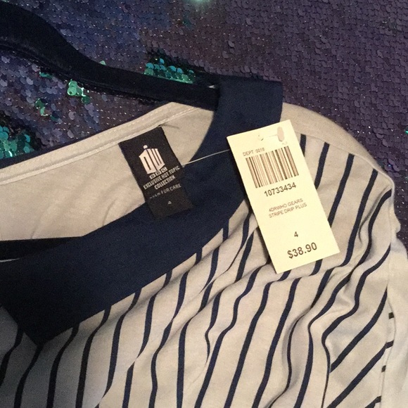 Doctor Who Collared Top - Picture 3 of 5